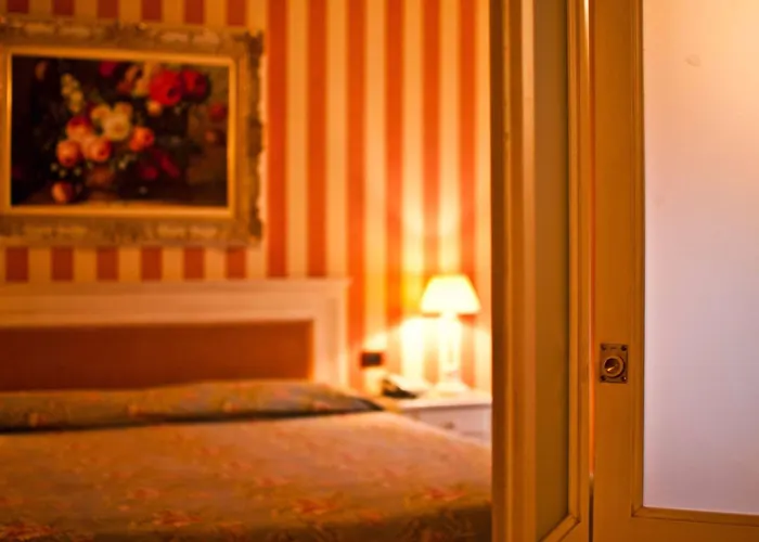 Porta San Mamolo Hotell 4*