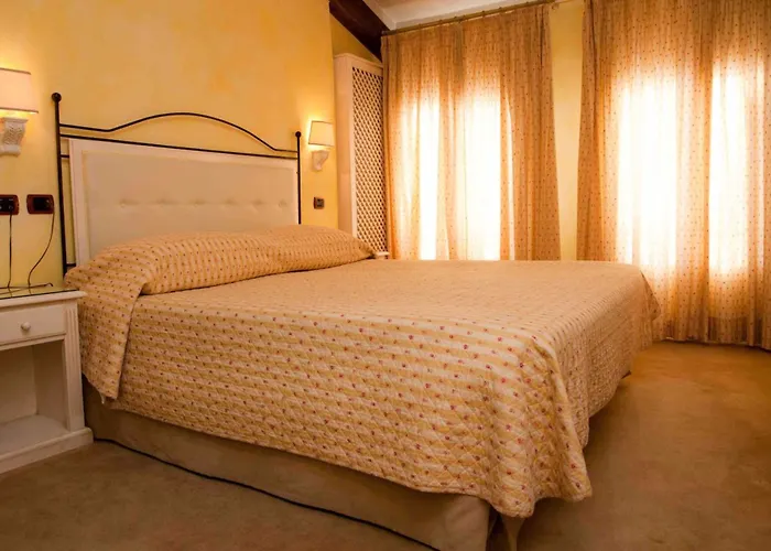 Porta San Mamolo Hotell 4*