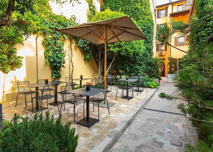 Porta San Mamolo Hotell