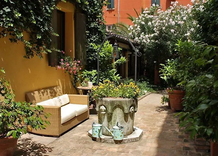 Porta San Mamolo Hotell 4*
