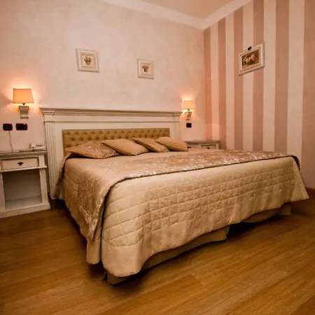 מלון Porta San Mamolo 4*