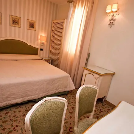 ポルタ サンマモーロ ホテル 4*